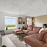 3 Bedroom Cozy In