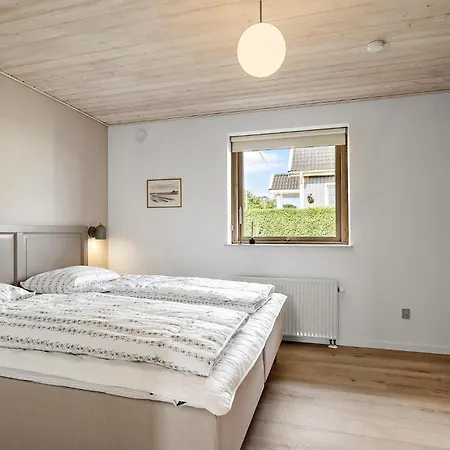 別荘 3 Bedroom Cozy In