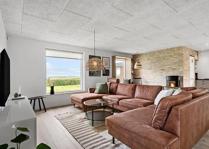 3 Bedroom Cozy In